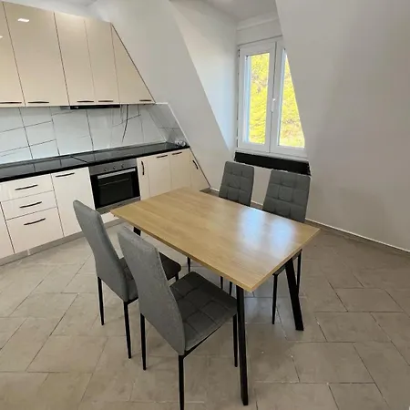 Sea View Penthouse * Durrës