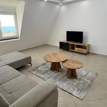 Sea View Penthouse Apartmán *